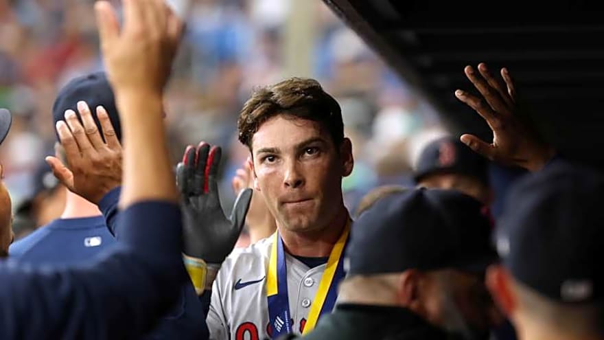 Red Sox's Willson Contreras Trade Spells Trouble For 25-Year-Old Slugger