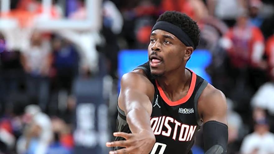Aaron Holiday Could Help Solve Houston's Bench Scoring Issues