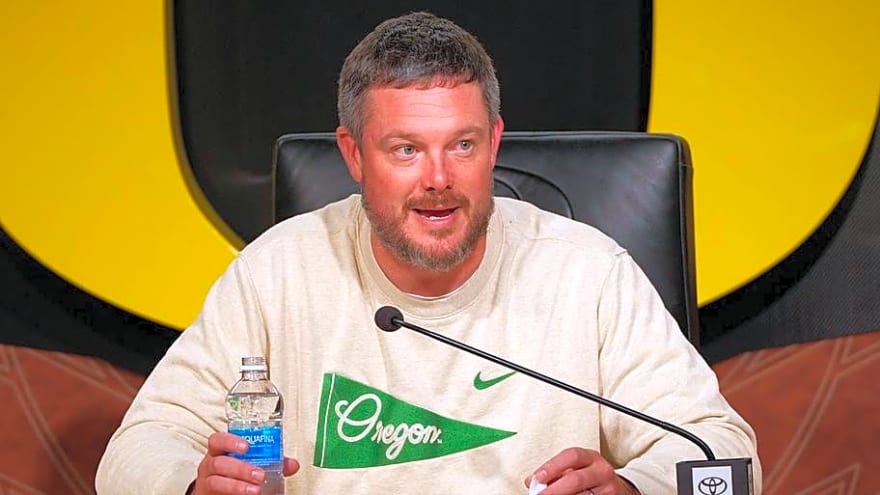 Dan Lanning Explains Oregon Freshmen Messiah Hampton, Jett Washington's Early Success