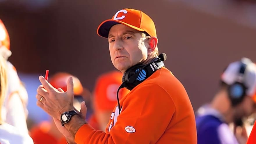 Clemson Receives Commitment from 2027 4-Star QB