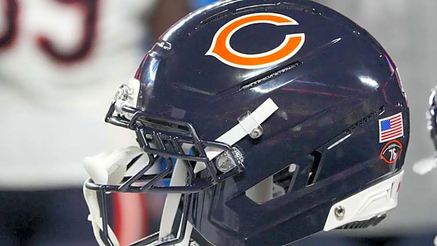 Chicago Bears Land Surprise Defensive Prospect in Latest 2026 NFL Mock Draft