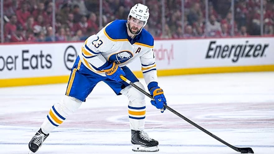Lindy Ruff drops hint on who replaces Mattias Samuelsson on Sabres' top pair