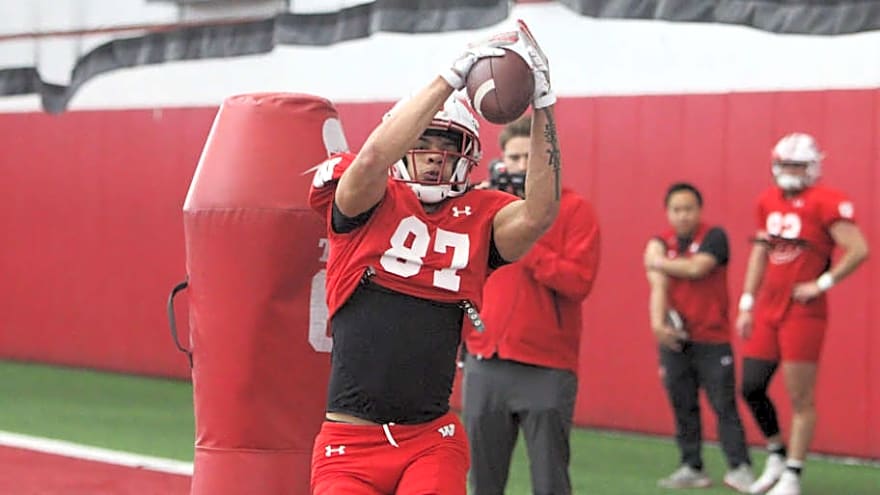 Wisconsin Badgers Appear to Be Moving Fourth-Year Tight End to New Position For 2026