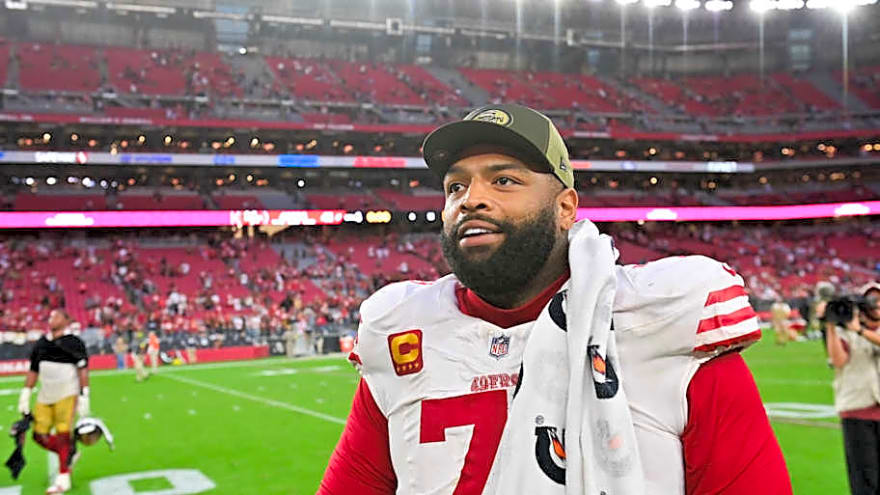 How the 49ers Offense Dominated the Bears without Trent Williams