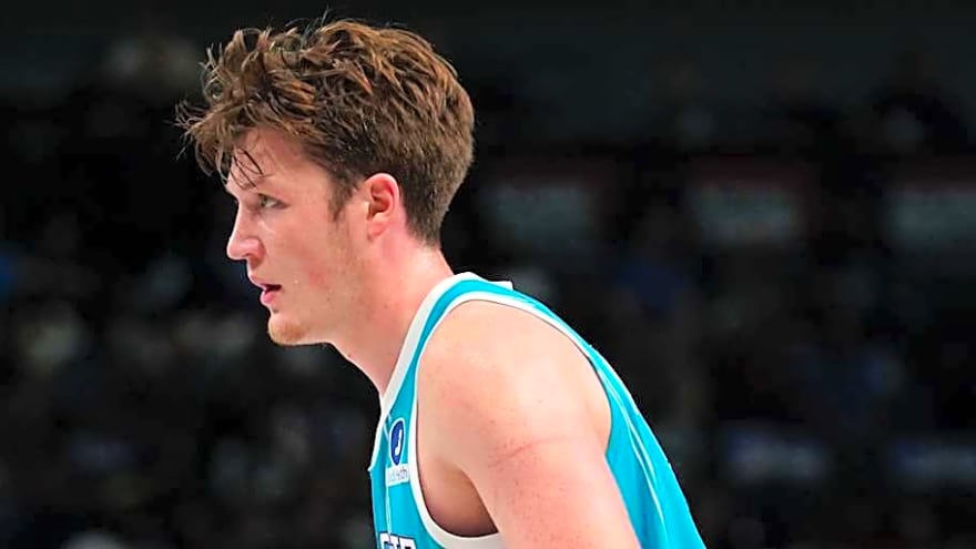 Charlotte Hornets Starting Lineup Featured Two Rookies in Opening Night Win