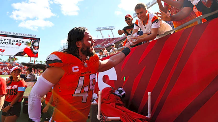 Broncos Face a Roster Decision on Alex Singleton—Is It Time to Move On?