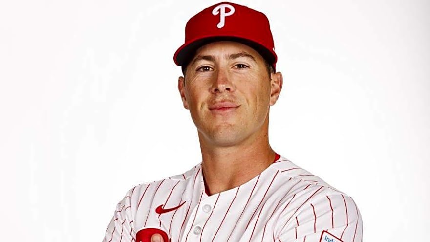 Veteran Dylan Moore's Thoughts on Battling for Bench Job With Phillies