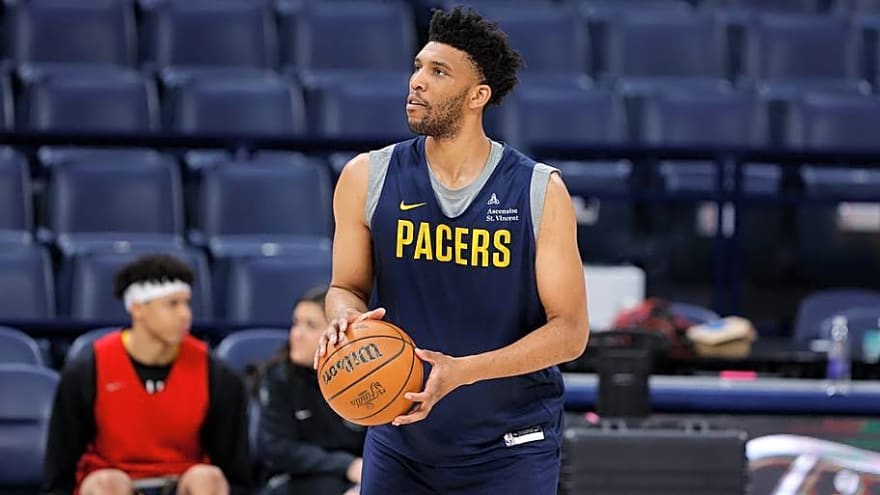 Tony Bradley Could Help Knicks at Center More Than Most Think