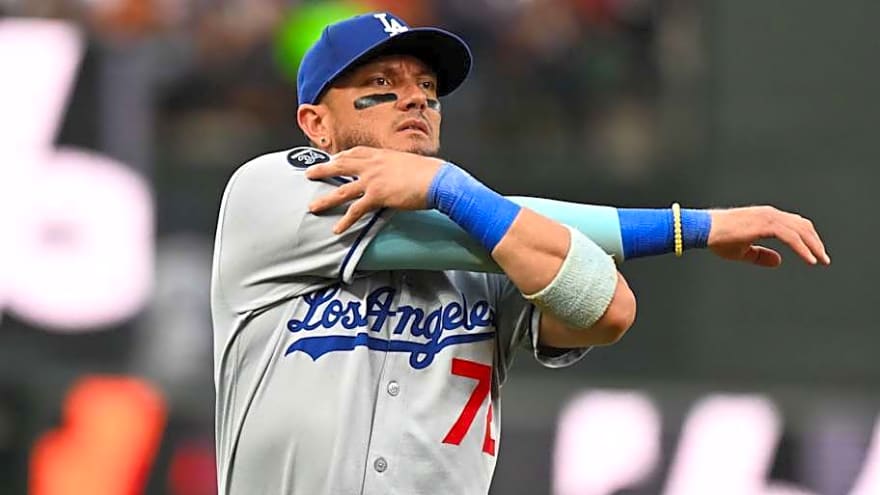 Miguel Rojas Couldn't Clear Hurdle for World Baseball Classic: Report