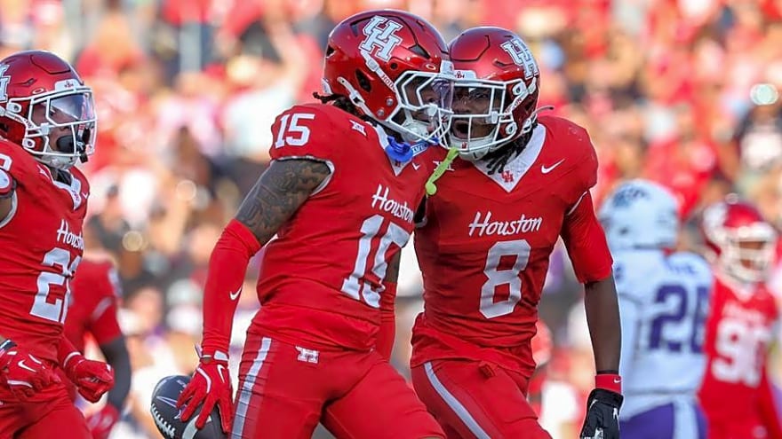 Houston's Veteran Secondary Knows What It Needs to Do to Improve