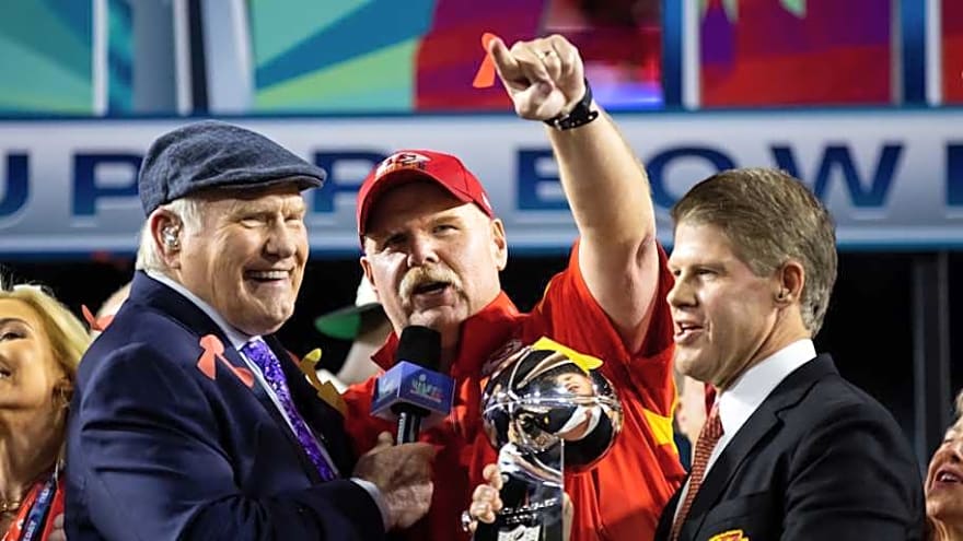 Stunning By-the-Numbers Look at Head Coaches Since Chiefs Hired Reid