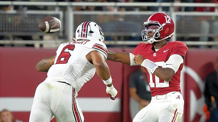 South Carolina Gamecocks EDGE Dylan Stewart Is 'Suspended Indefinitely' Per Shane Beamer