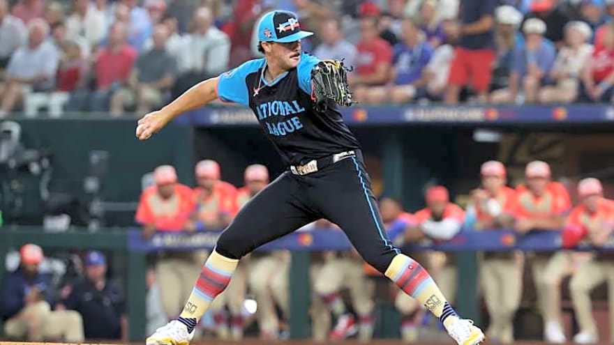 Pirates&#39; All-Star Paul Skenes Battles Top AL Pitcher