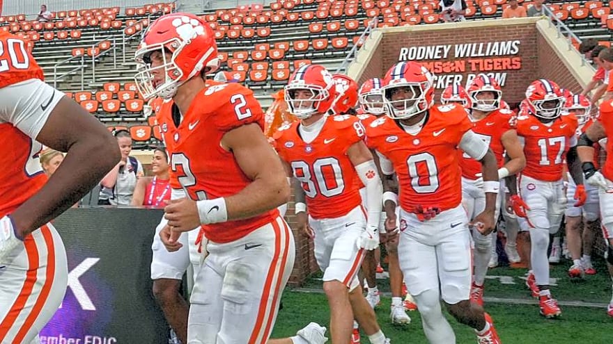 See Where Clemson Tigers Fall in Bowl Projections After UNC Win