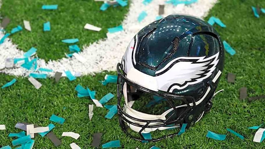 Eagles 6-Time Pro Bowler To Return For Playoff Run