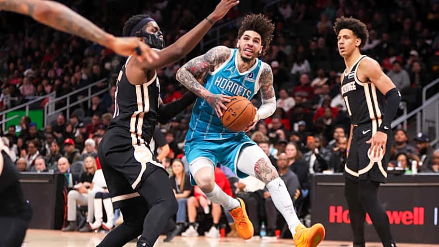 Final Score Picks and Predictions For Wednesday's Hawks-Hornets Matchup