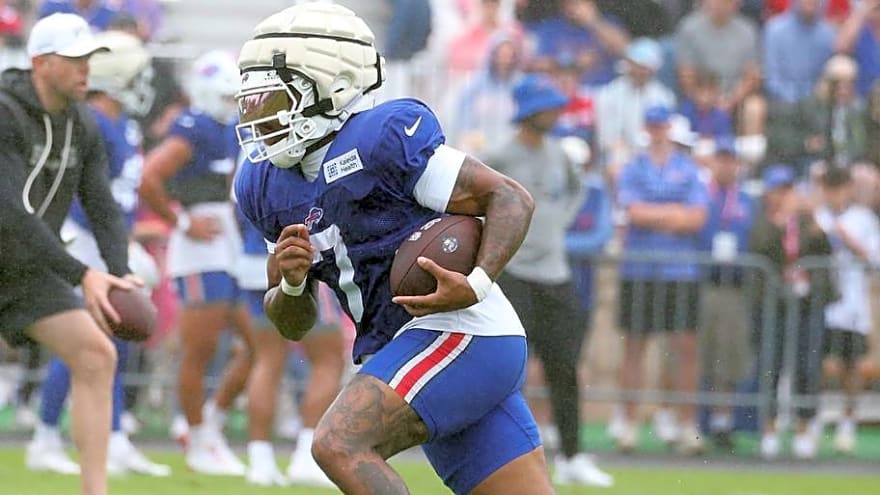 Ray Davis Leaves Buffalo Bills Training Camp Practice With Injury