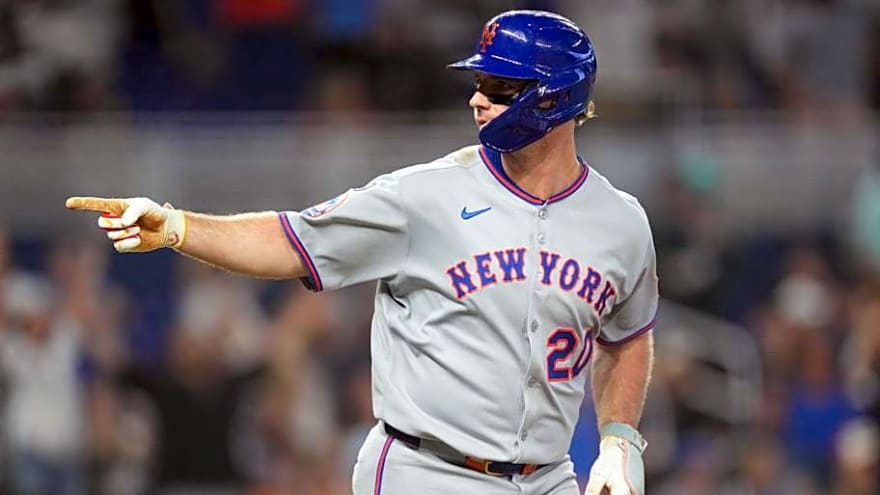 Red Sox Emerging As Threat To Pull Pete Alonso From Mets