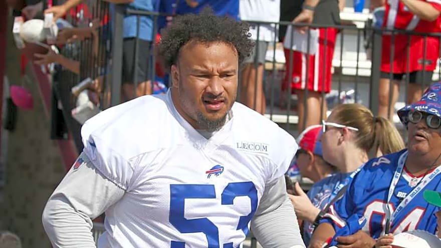 Cleveland Browns sign veteran offensive lineman on Christmas Eve