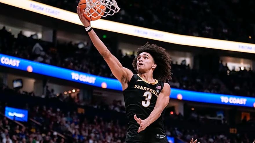 Exclusive: Blue Ribbon College Basketball Yearbook Names Tyler Tanner An All-American