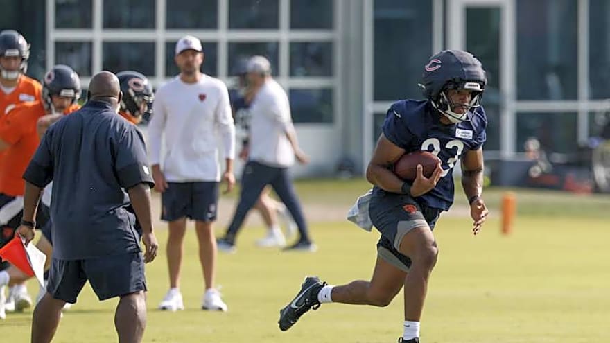 Bears running backs display speed and quickness in eye-catching training camp drill