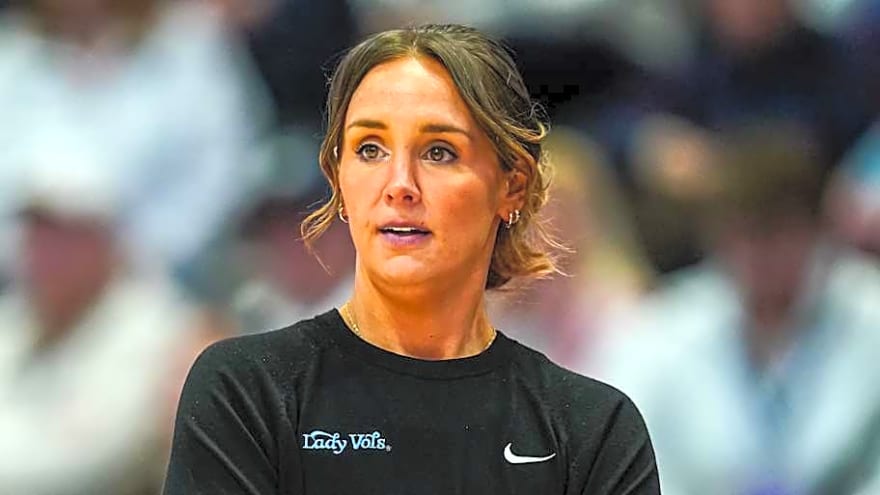 ESPN Analyst Calls Out Kim Caldwell Amid Tennessee Losing Streak