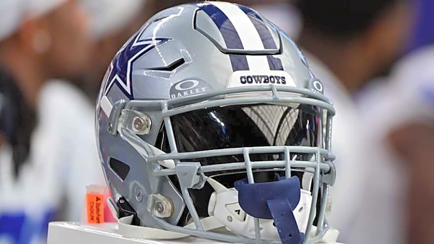 Former Cowboys $97 Million Bust Predicted to Sign With Division Rival in Free Agency
