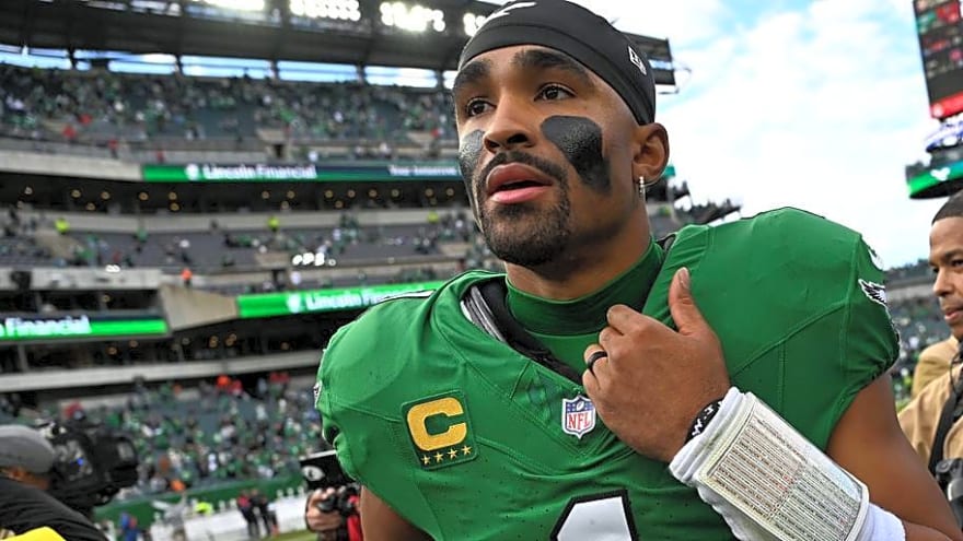 3 Best 2027 Free Agent Quarterbacks the Eagles Could Consider With Jalen Hurts's Cloudy Outlook