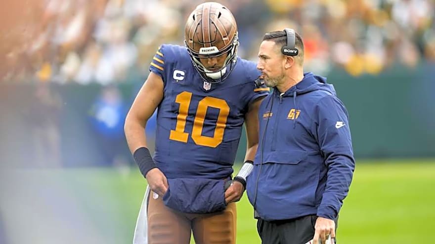 Stock Report: Lifeless Packers Fall at Home to Carolina