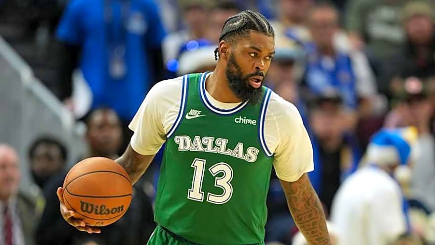 Knicks Should Target Mavericks Forward in Trade