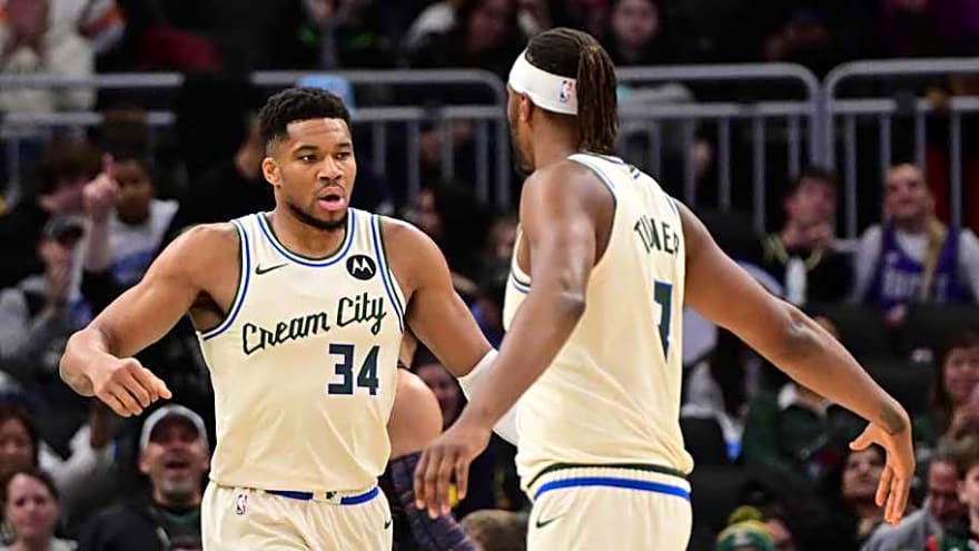 Giannis Antetokounmpo reportedly met with Milwaukee Bucks teammates to address rumors