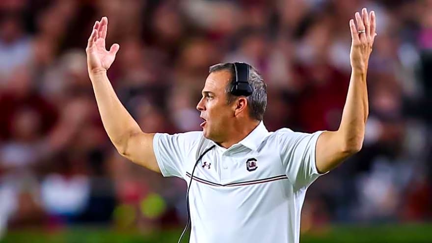 AP Poll Rankings: South Carolina Gamecocks Plummet After Vanderbilt Loss