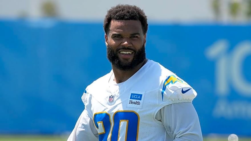 Akheem Mesidor Cooks Joe Alt, LG Battle Narrows as Chargers Wrap Second Week of Camp