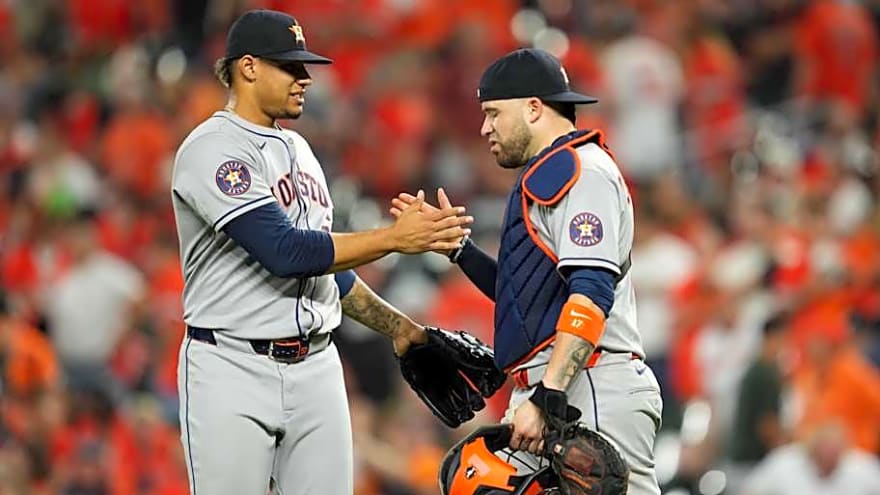 Astros Should Explore These Three Potential Backup Catcher Options for 2026