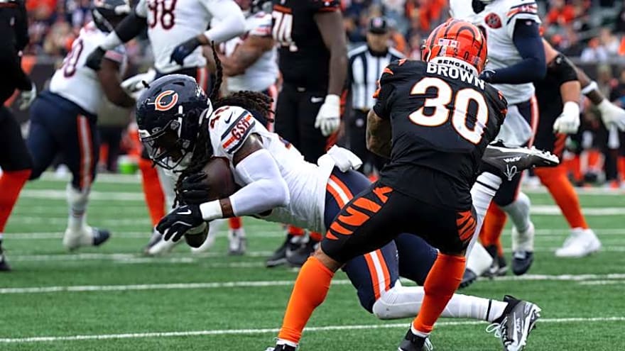 Jaylon Johnson has full practice as other injury concerns develop