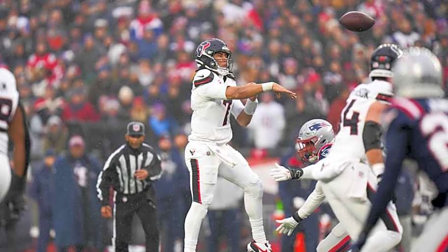 Texans' C.J. Stroud Says He Let People Down vs Patriots