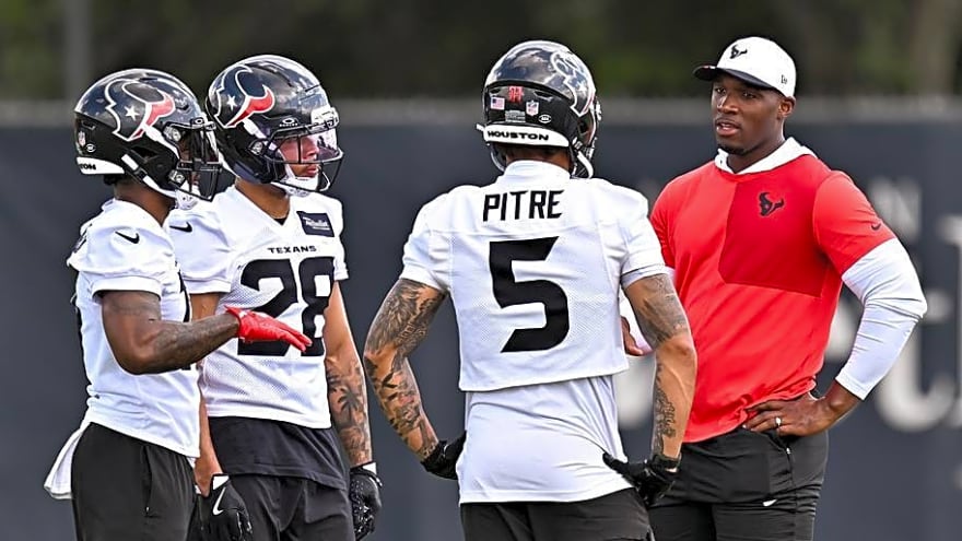 Texans Cut Two Injured Defenders Weeks Before Training Camp