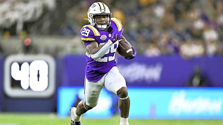 Injury Update: The Latest on LSU Football Running Back Caden Durham Ahead of Ole Miss