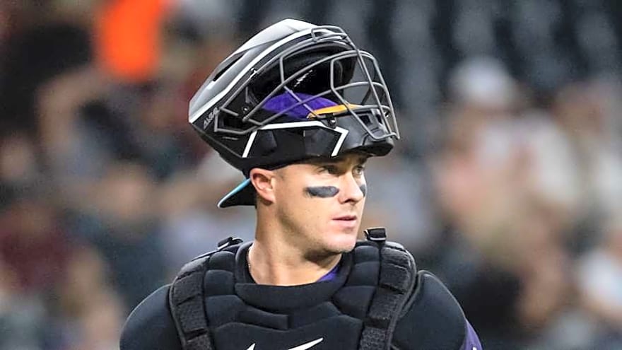 Diamondbacks Re-Sign Key Veteran Catcher