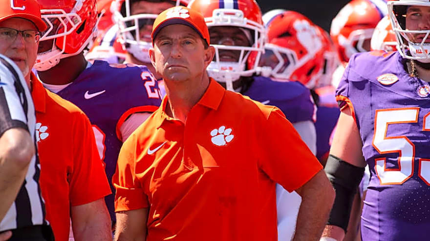 Dabo Swinney Confirms Clemson Tigers DE Ari Watford Has Been Cleared for Practice