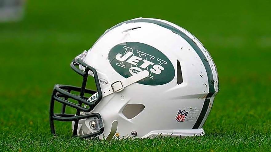 NFL Writer Predicts Jets&#39; 2025 Win Total: &#39;How Does This Implode?&#39;