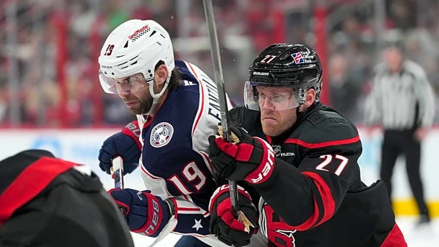 The Hurricanes welcome the Blue Jackets as each team looks for its third win in a row