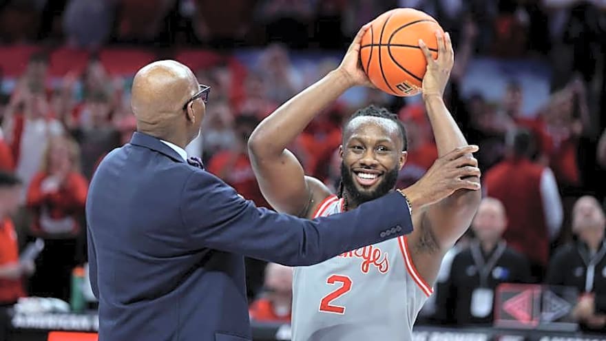 Bruce Thornton Becomes Ohio State’s All-Time Leading Scorer in Win Over Indiana