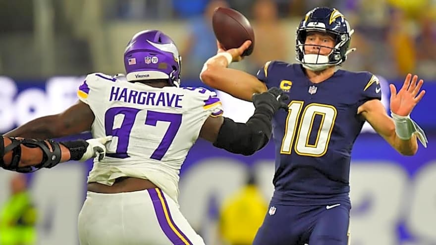 How the Vikings' 2025 Free Agency Class Has Aged, One Year Later