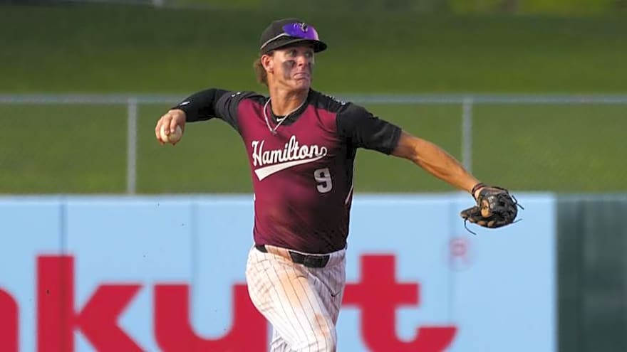 Texas A&M's True Freshman Trio Power Aggies To Midweek Victory