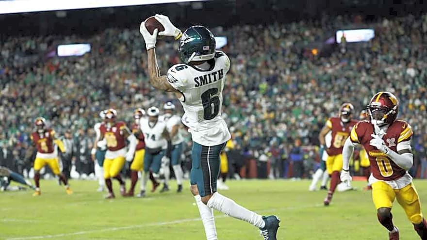 Mistake-Filled First Half Dooms Eagles To 10-7 Deficit Against Commanders