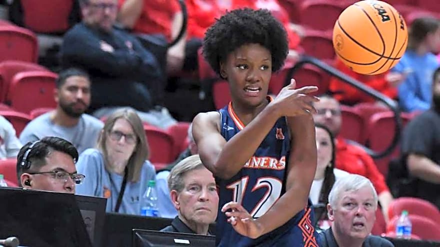 Purdue Women's Basketball Lands Pair of Transfer Commitments