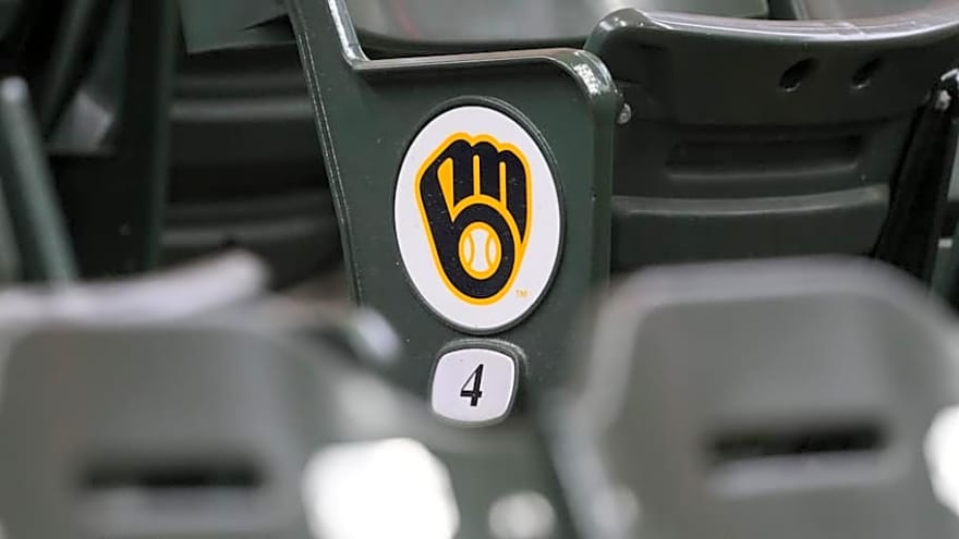 Brewers Expected to Keep 2x All-Star Pitcher Following Injury-Plagued Year