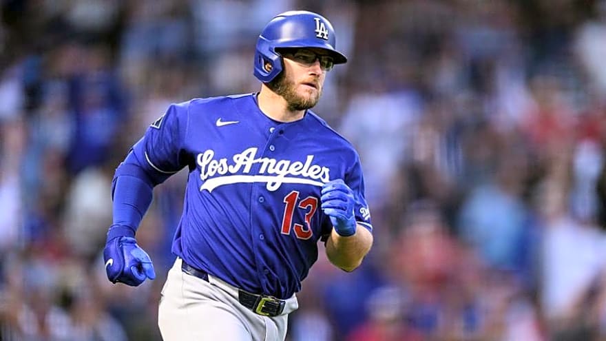 Dodgers Lineup vs Phillies: Max Muncy Out, Santiago Espinal Starting