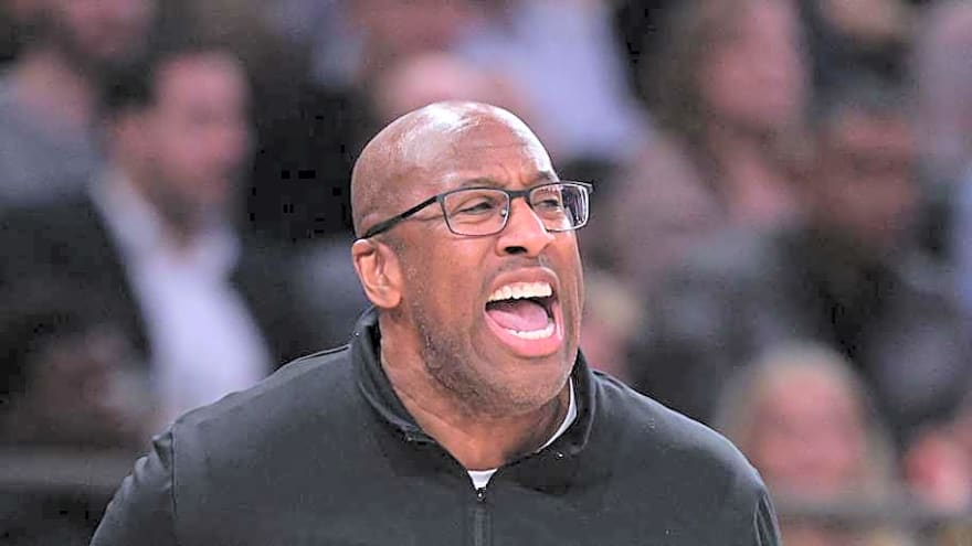 Is Mike Brown Too Relaxed as Knicks Completely Collapse?